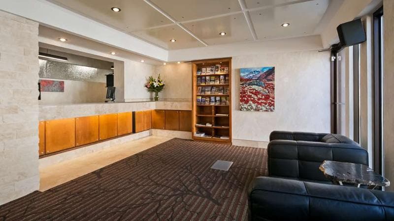 Jasper Inn & Suites 5