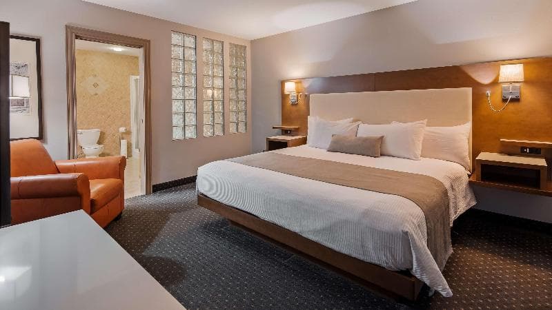 Best Western Plus Woodstock Hotel & Conference Centre 2
