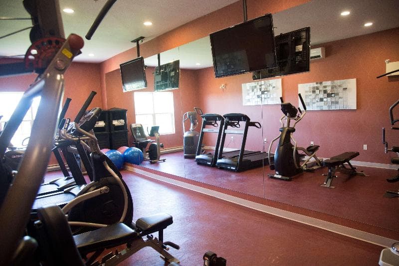 Best Western Plus Fredericton Hotel & Suites 5