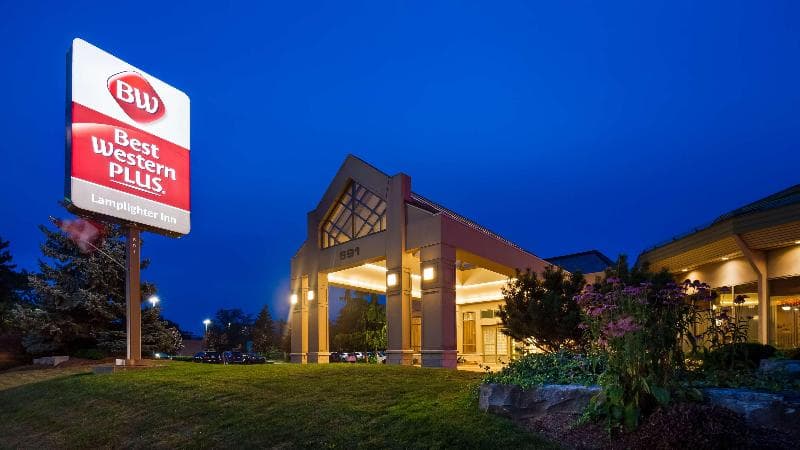 Best Western Plus Lamplighter Inn & Conference Centre 5