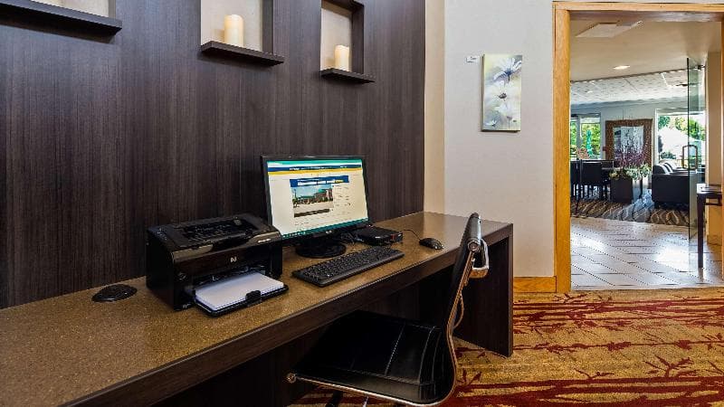 Best Western Inn On The Bay photo 1