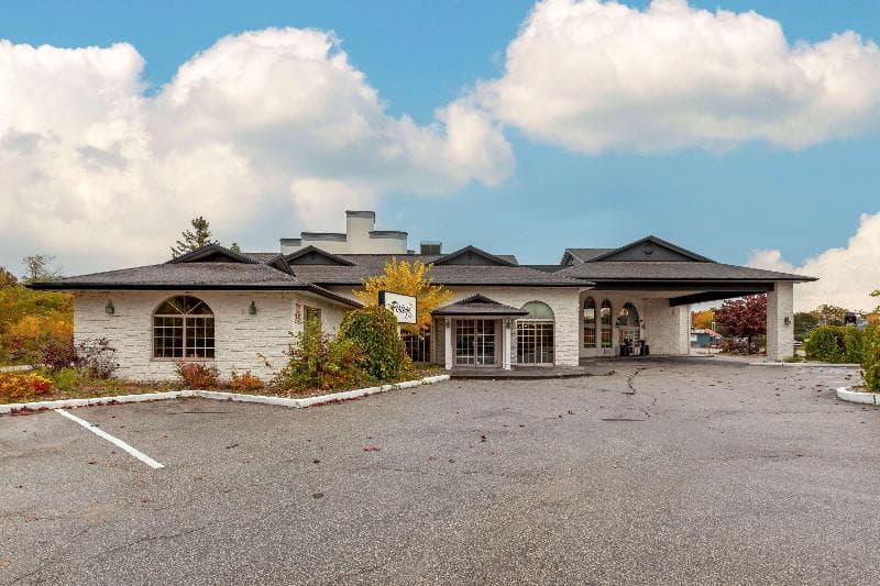 Best Western Plus Orillia Hotel 4