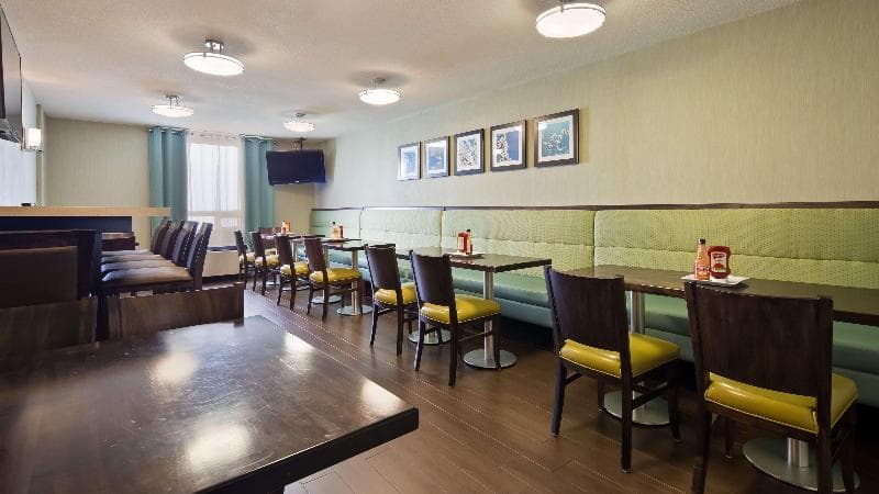 Best Western Plus Durham Hotel & Conference Centre 5