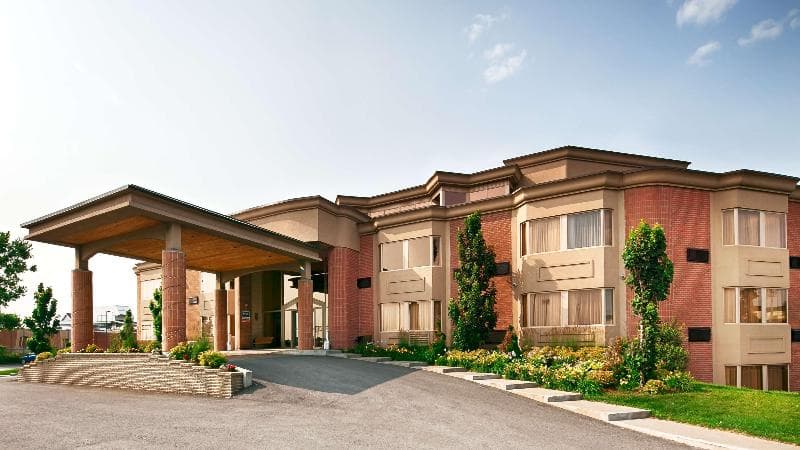 Best Western Laval-Montreal 3