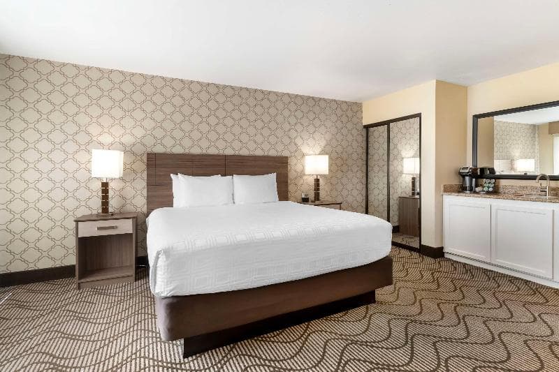 Best Western Plus Heritage Inn photo 1