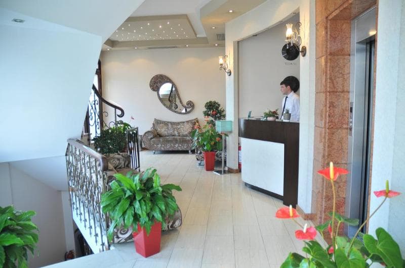 MonarC Hotel 4