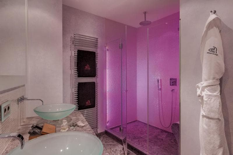 Yours Truly Hotel 5