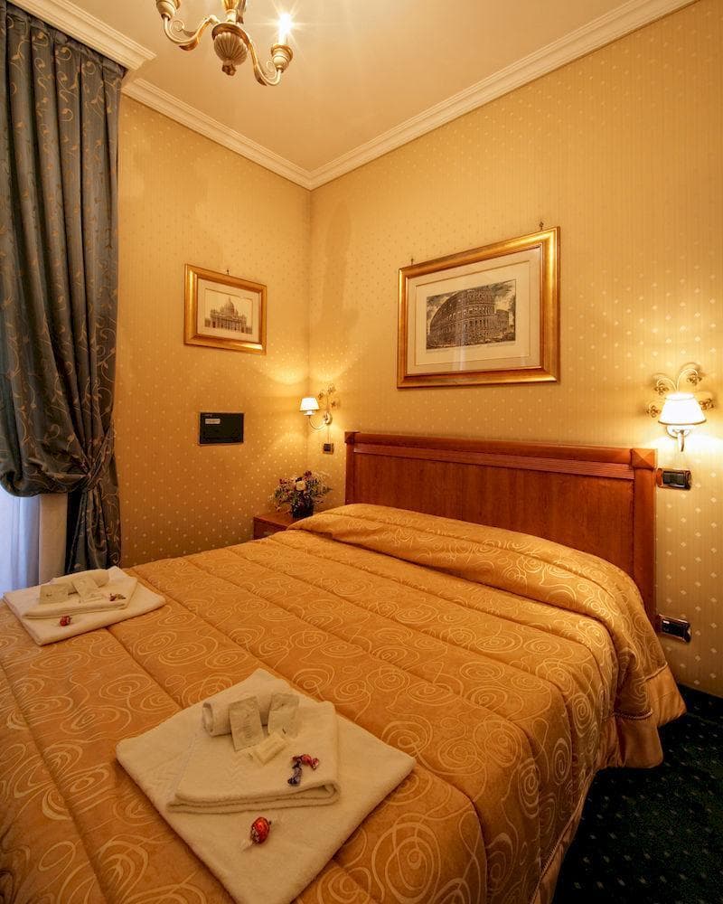 Vatican Holiday hotel photo 1