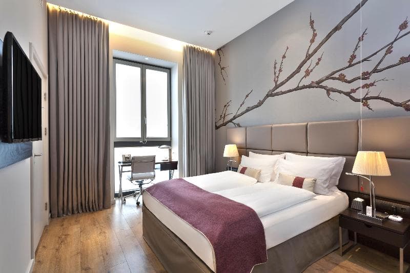 Crowne Plaza Berlin - Potsdamer Platz 3