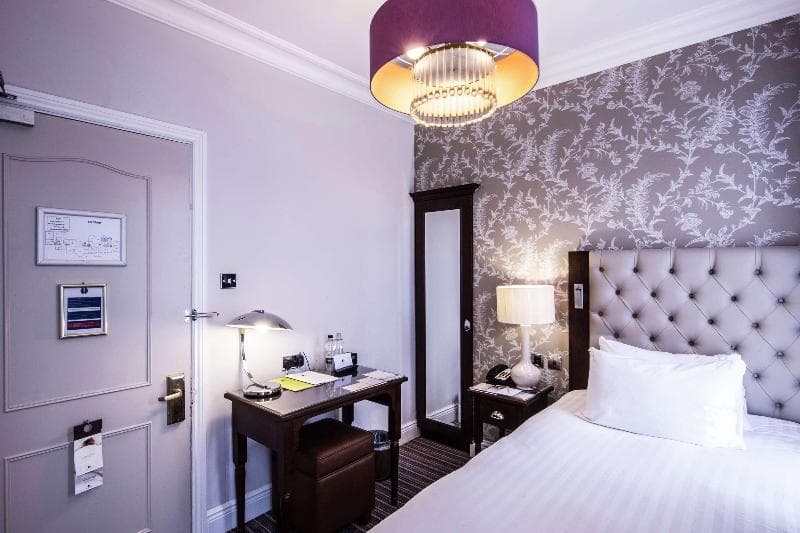 DoubleTree by Hilton Cheltenham 2
