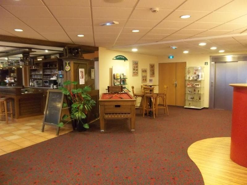 ibis Albert 5