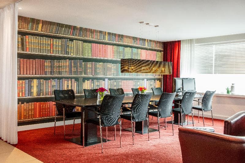 Holiday Inn Express Amsterdam - Sloterdijk Station 2
