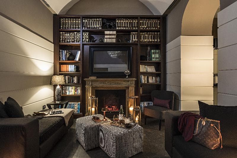 The Independent Hotel 5