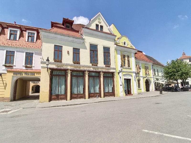 Traube main