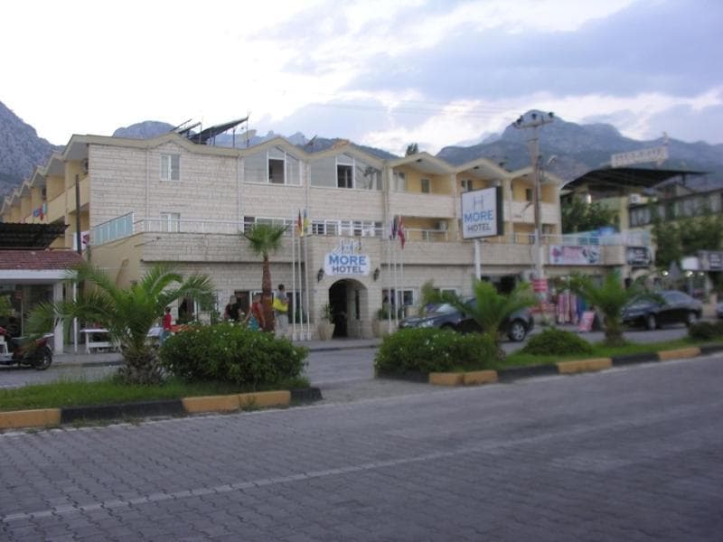 More Hotel main