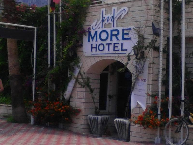 More Hotel 3