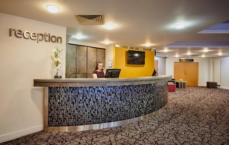 Stirling Court Hotel 4