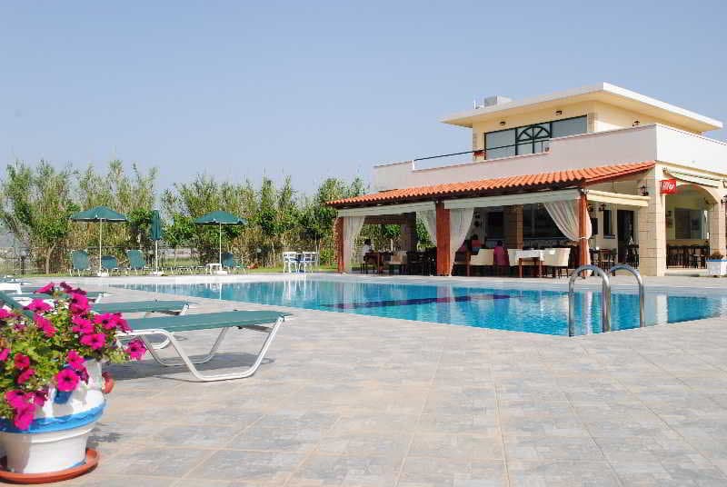 Mediterranean Hotel Apartments & Studios 4