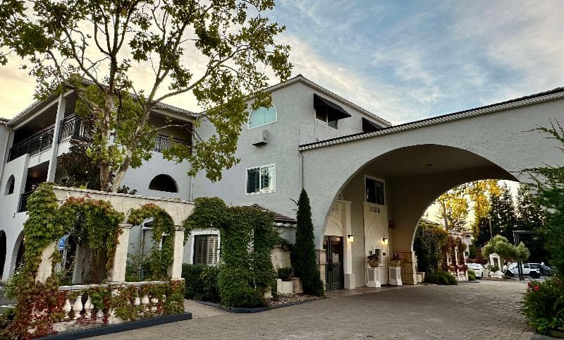 Best Western Dry Creek Inn 5