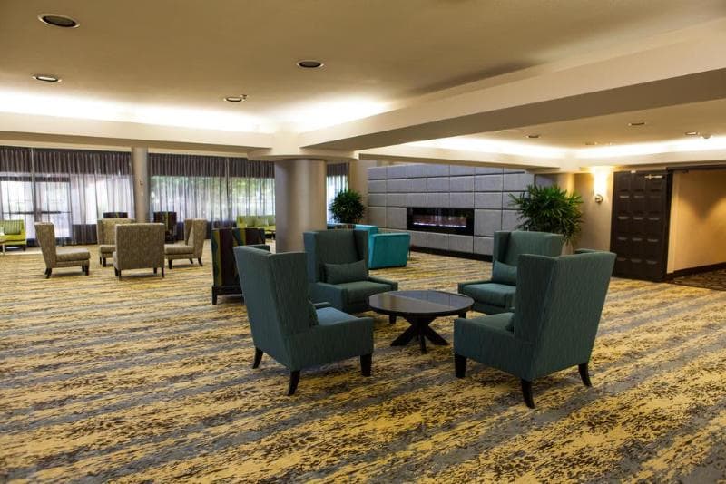 Ontario Gateway Hotel 3