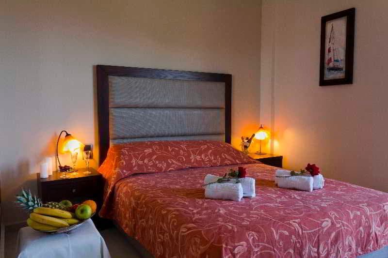 Happy Cretan Suites 1