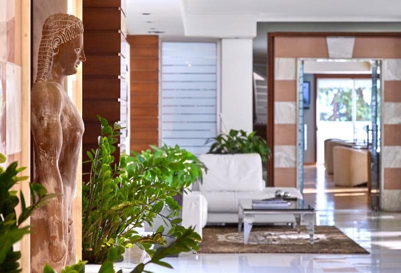 Blazer Suites Hotel 2