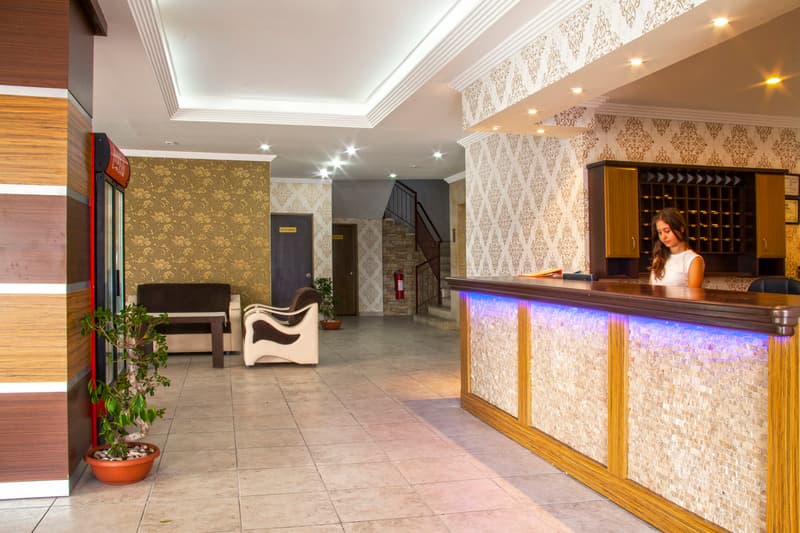 Kleopatra Aytur Apart 4