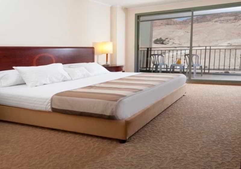 Royal Hotel Dead Sea 5