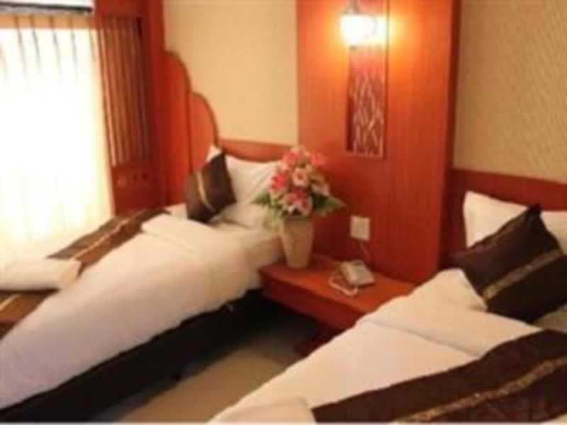 Poonsook Residence Hotel 5
