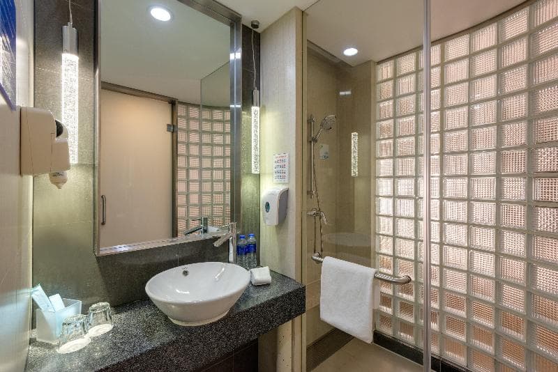 Holiday Inn Express Shanghai Jinsha 5