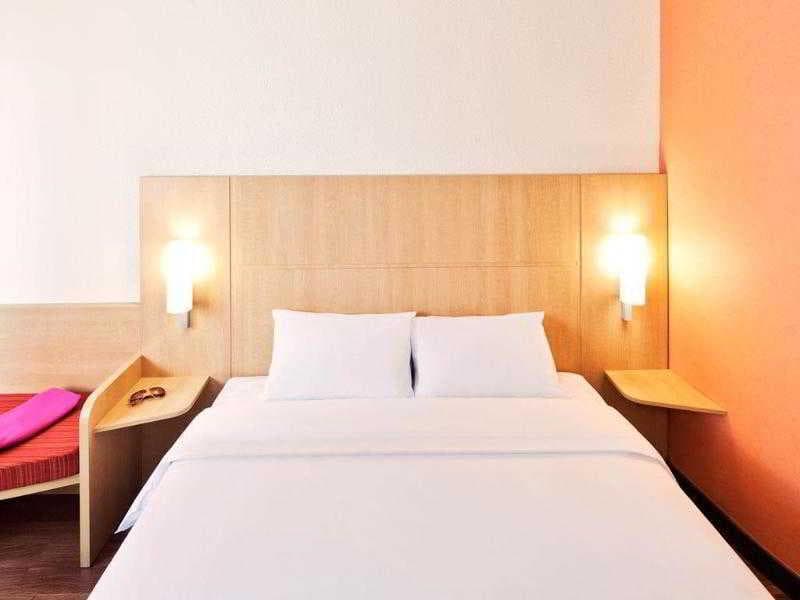 ibis Shanghai Chengshan Road photo 1