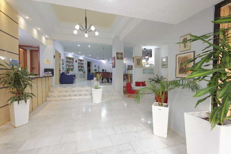 Latania Studios & Apartments 3