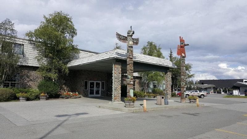 Coast Inn At Lake Hood 3