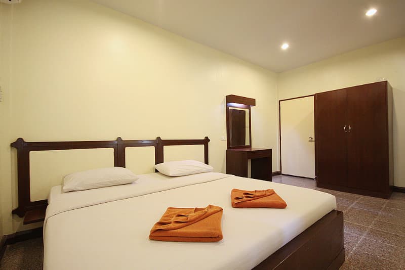 Twin Palms Resort 4
