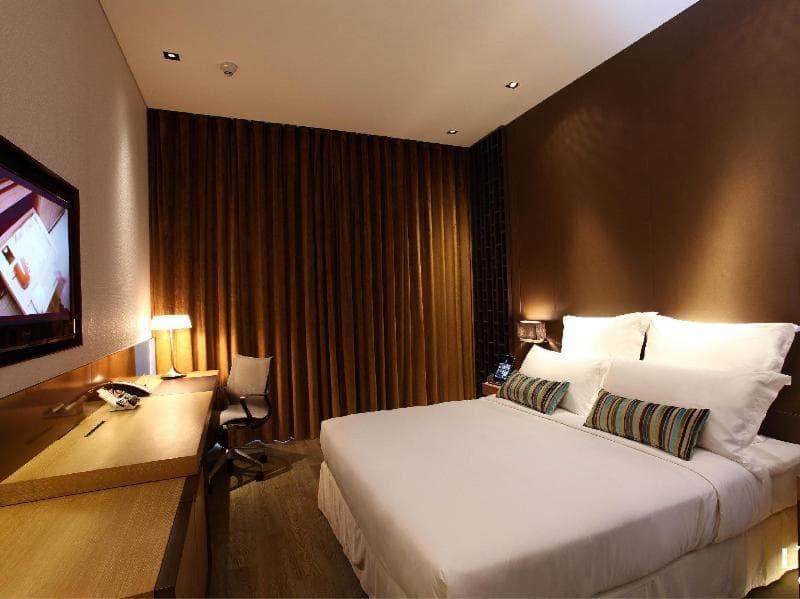 Nina Hotel Kowloon East photo 1