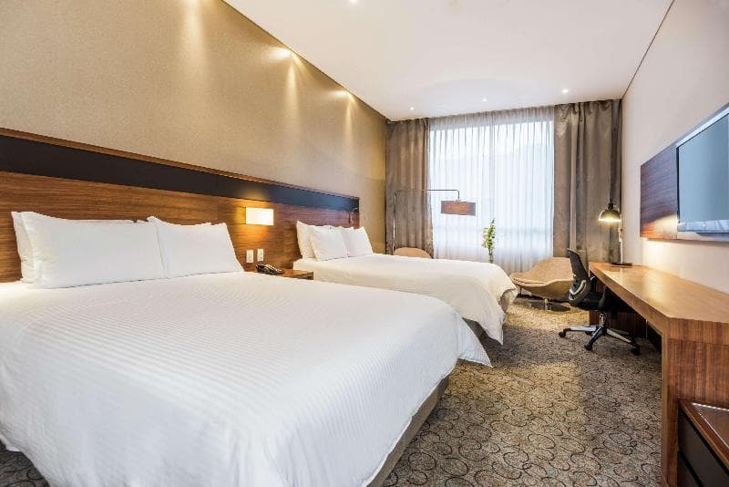DoubleTree by Hilton Hotel Bogota - Parque 93 5