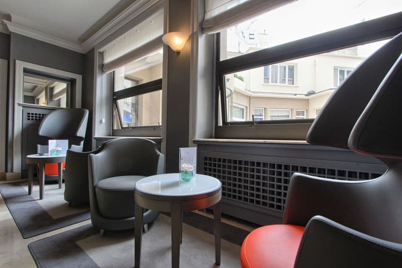 Timhotel Opéra Blanche Fontaine 4