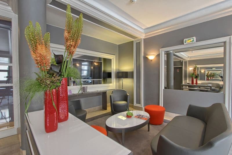 Timhotel Opéra Blanche Fontaine 3