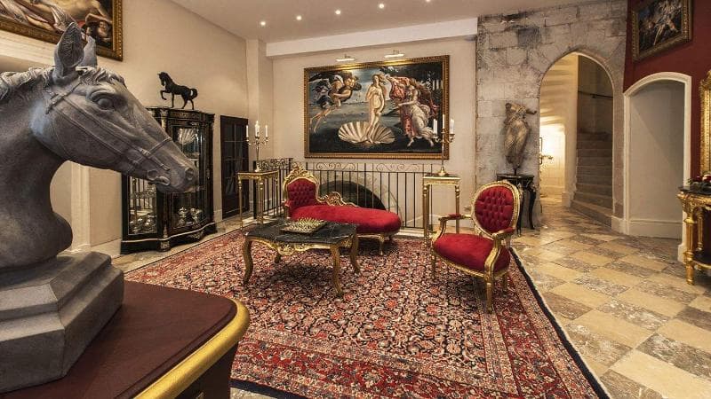 Chateau Le Prieure La Maison Younan 4
