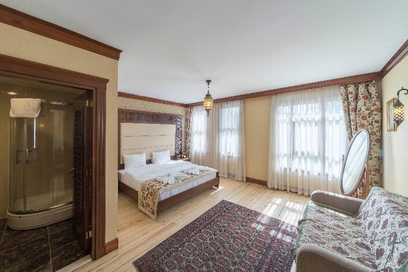 Lalinn Hotel 5