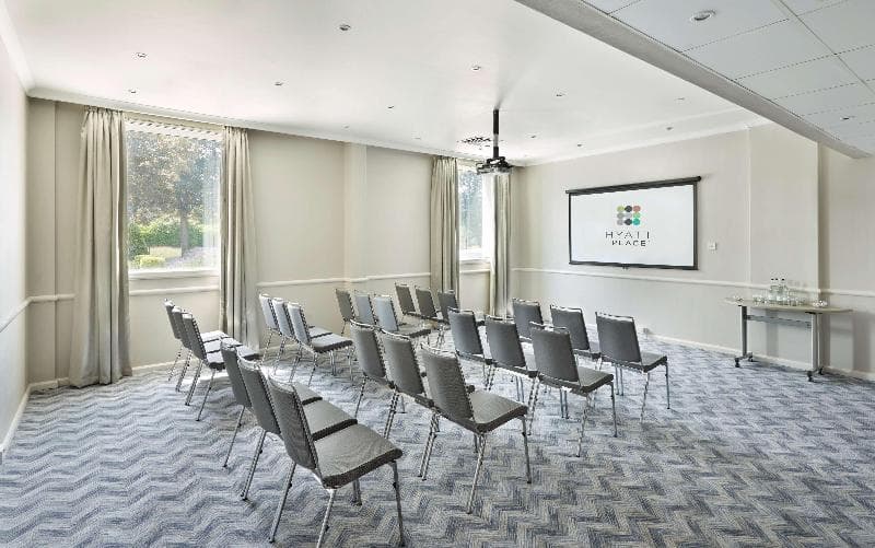 Hyatt Place London Heathrow Airport 4