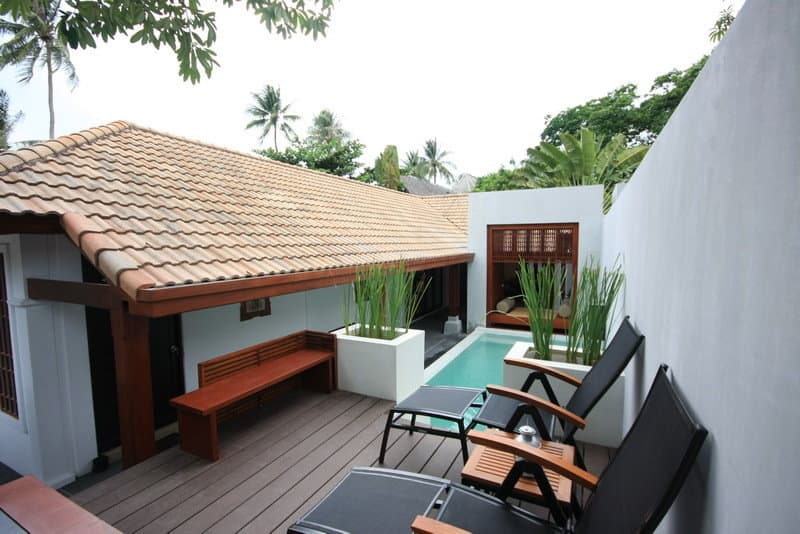 Pao Jin Poon Beach Front Villa main