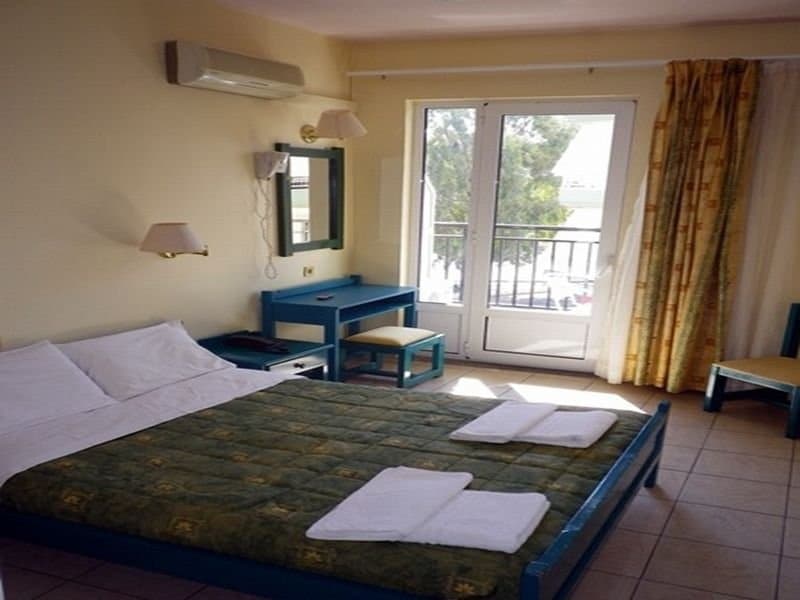 Hotel Ilios 5