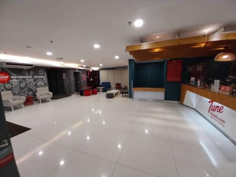 Tune Hotel - Waterfront Kuching photo 1