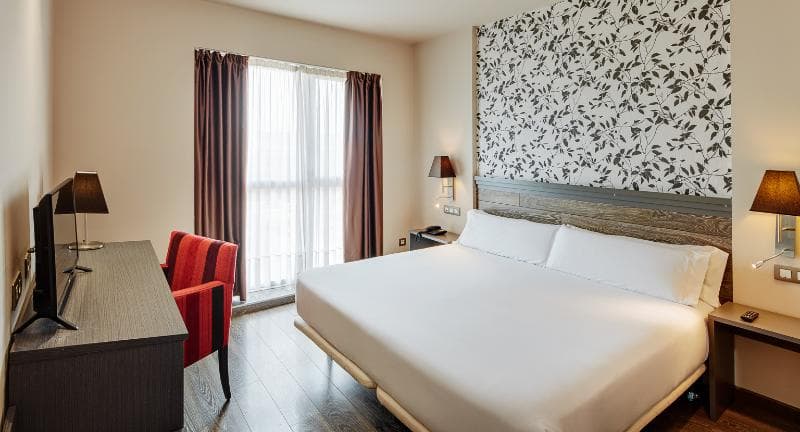 Sercotel Plaza Feria Hotel 5