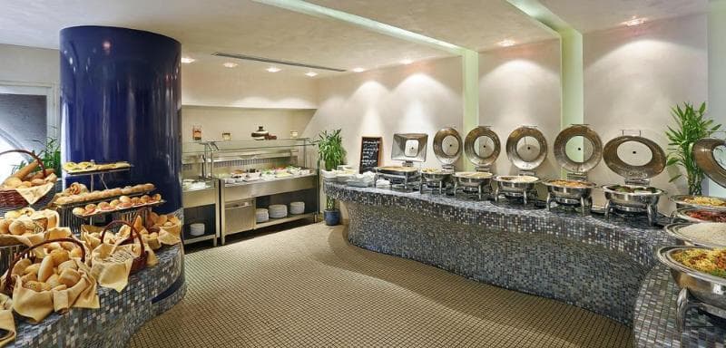 City Seasons Al Hamra Hotel 5