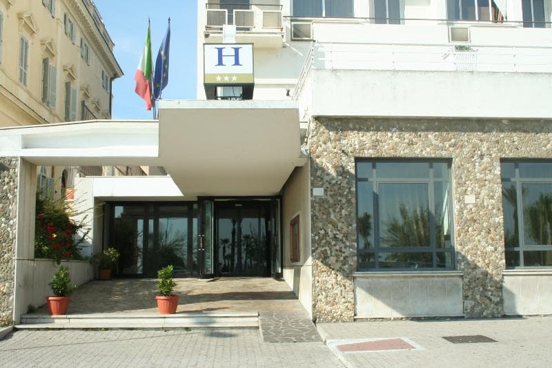 Hotel Mediterraneo photo 1