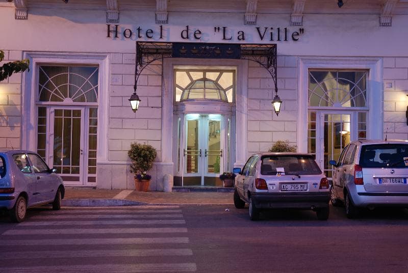 De La Ville 2