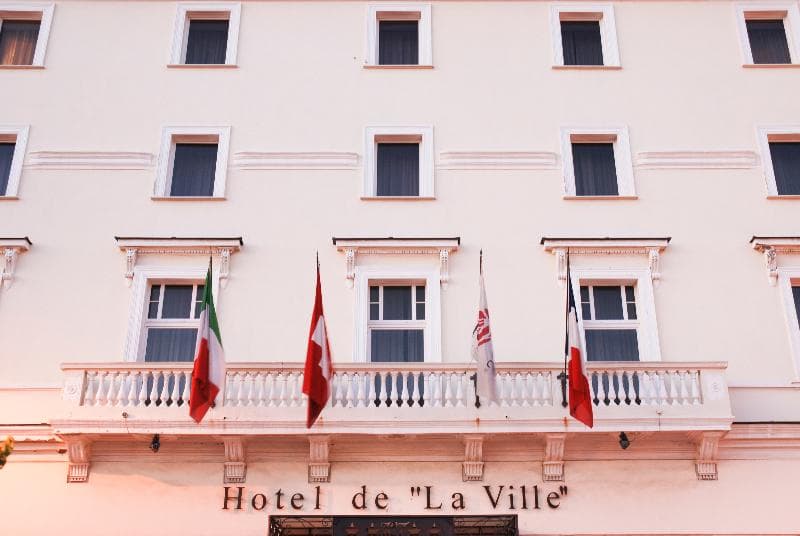 De La Ville 4