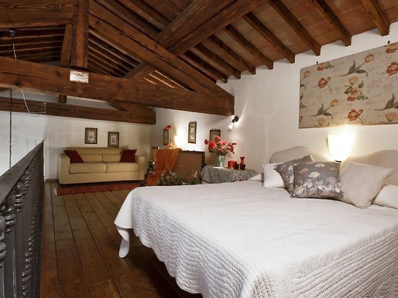 Palazzo Uguccioni Apartments 5